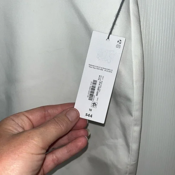 Liz Claiborne Chic White Pencil Skirt for Women NWT 16 - Picture 2 of 4